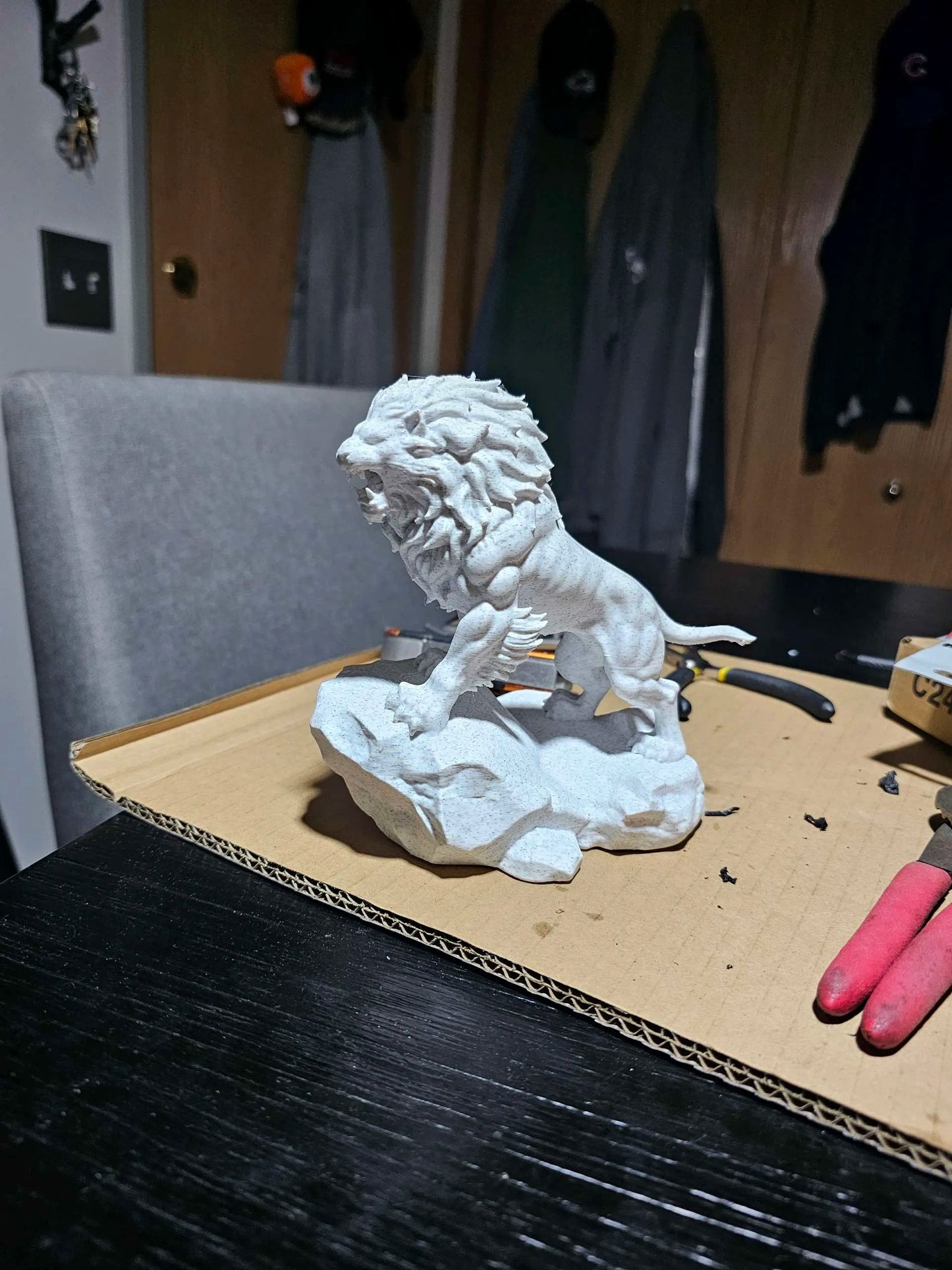 Lion roar