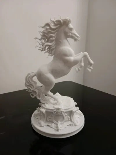 Majestic Horse / Stallion: Dynamic Motion Statue